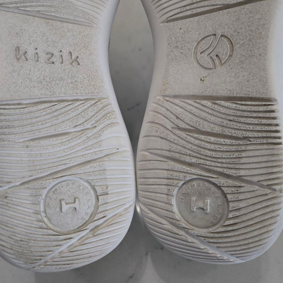 Women's Kizik Madrid Eco-friendly Knit Olive Green Sneakers Size 8 - Picture 8 of 11